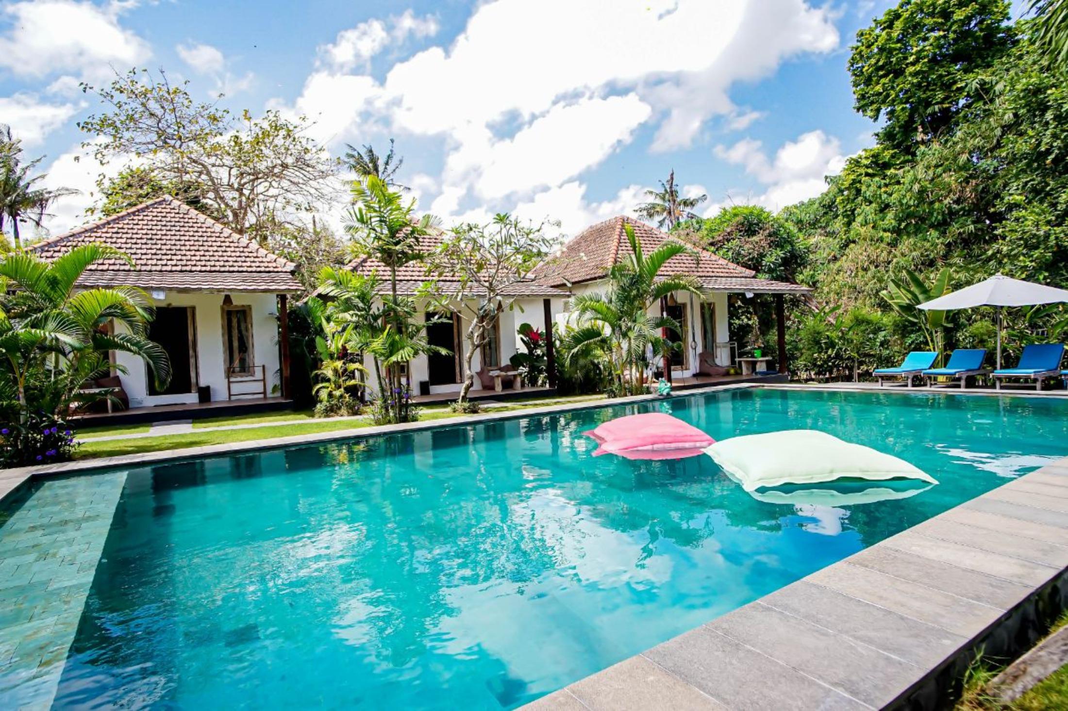 Agung Wiwin Homestay & Restaurant Mengwi Esterno foto