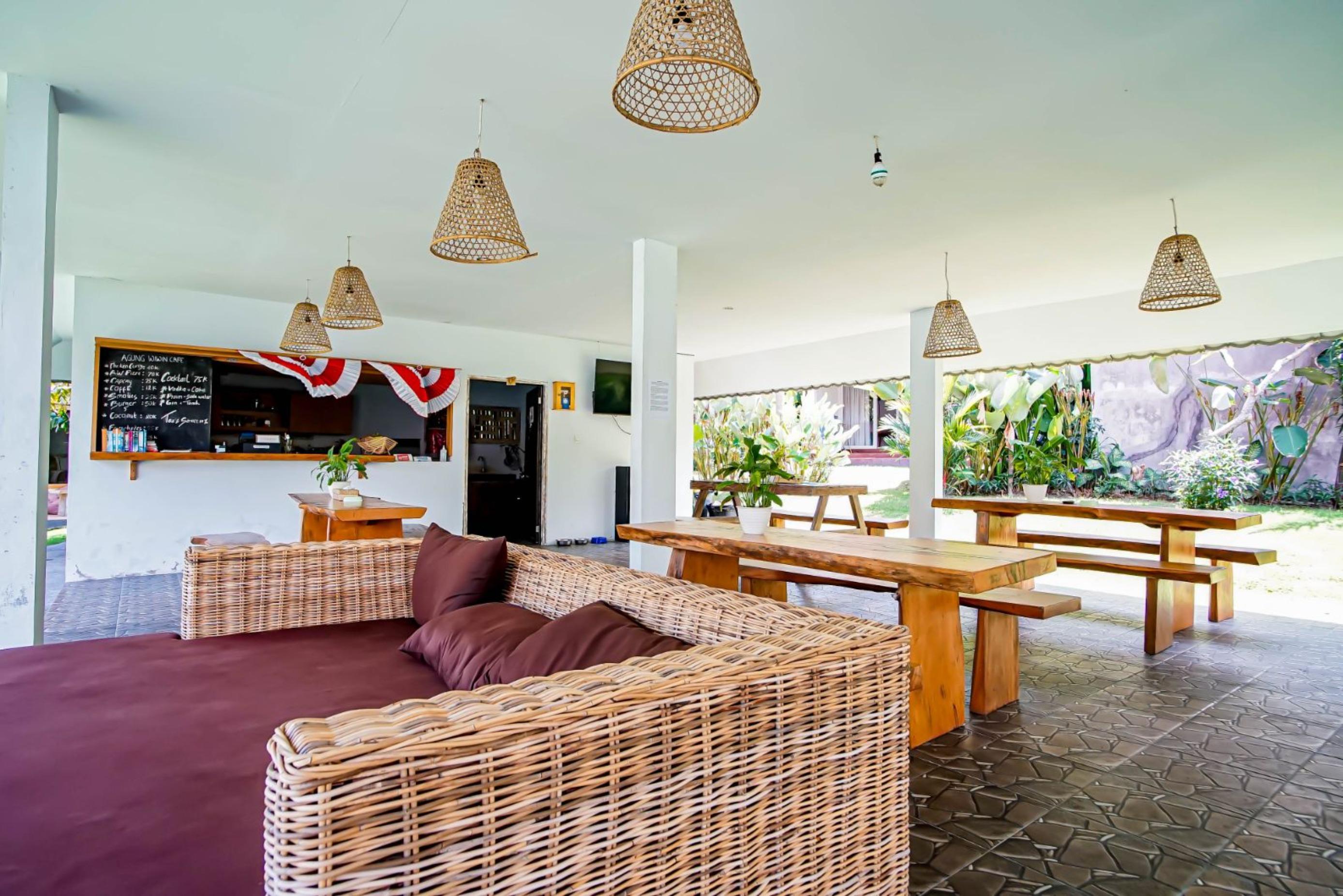 Agung Wiwin Homestay & Restaurant Mengwi Esterno foto