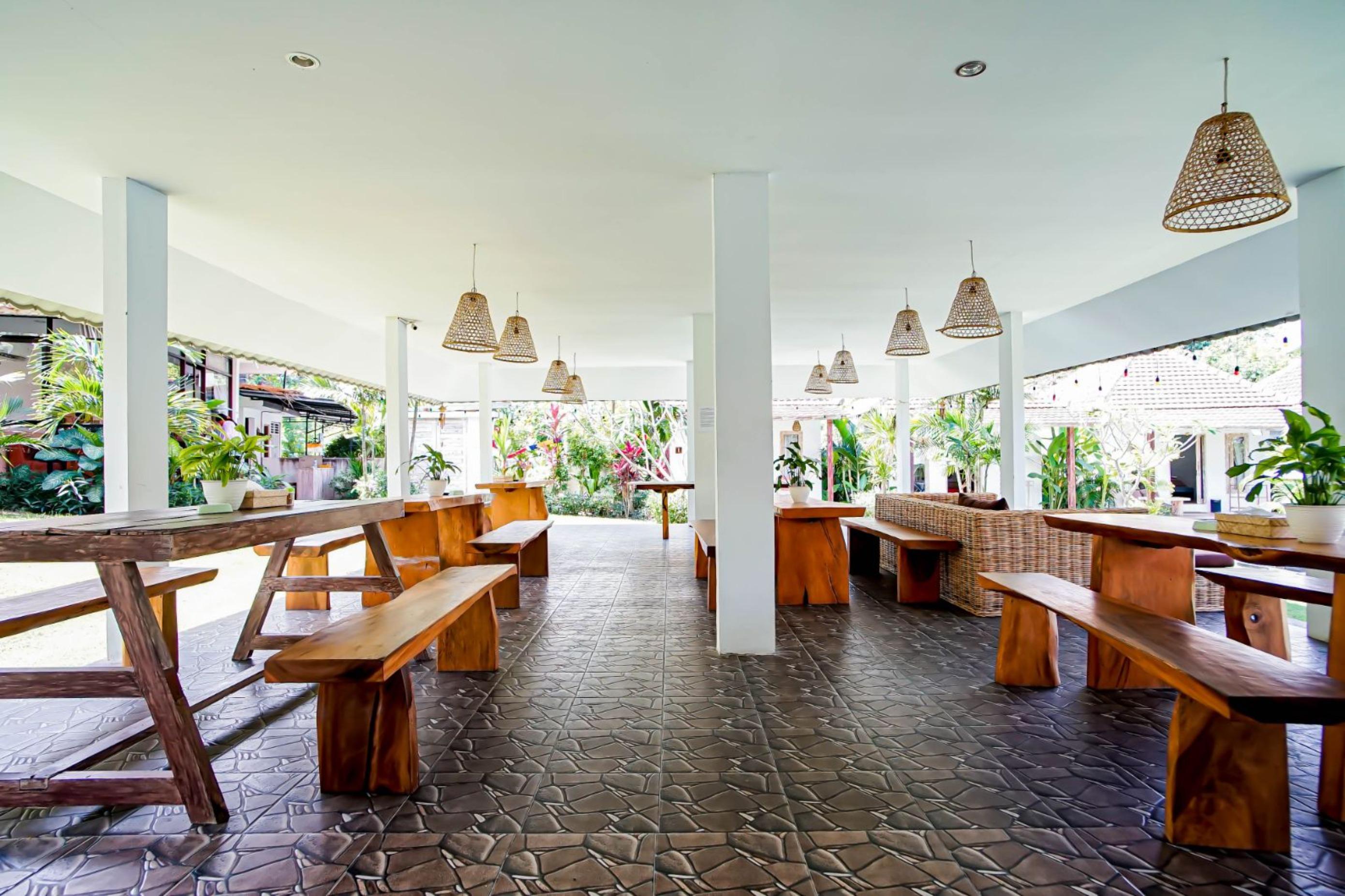 Agung Wiwin Homestay & Restaurant Mengwi Esterno foto