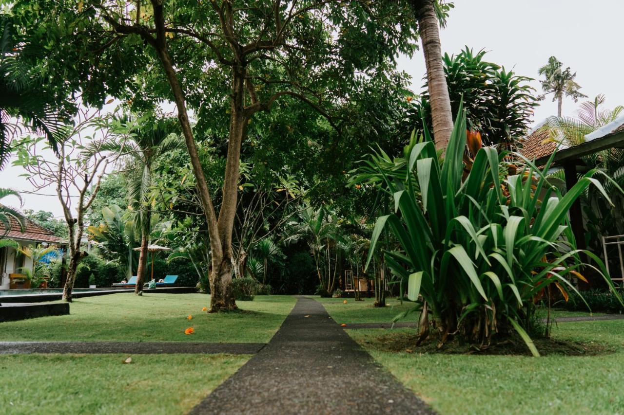 Agung Wiwin Homestay & Restaurant Mengwi Esterno foto