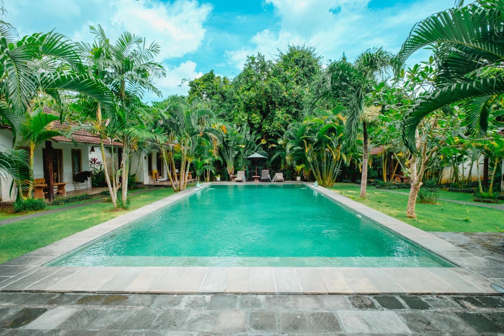 Agung Wiwin Homestay & Restaurant Mengwi Esterno foto