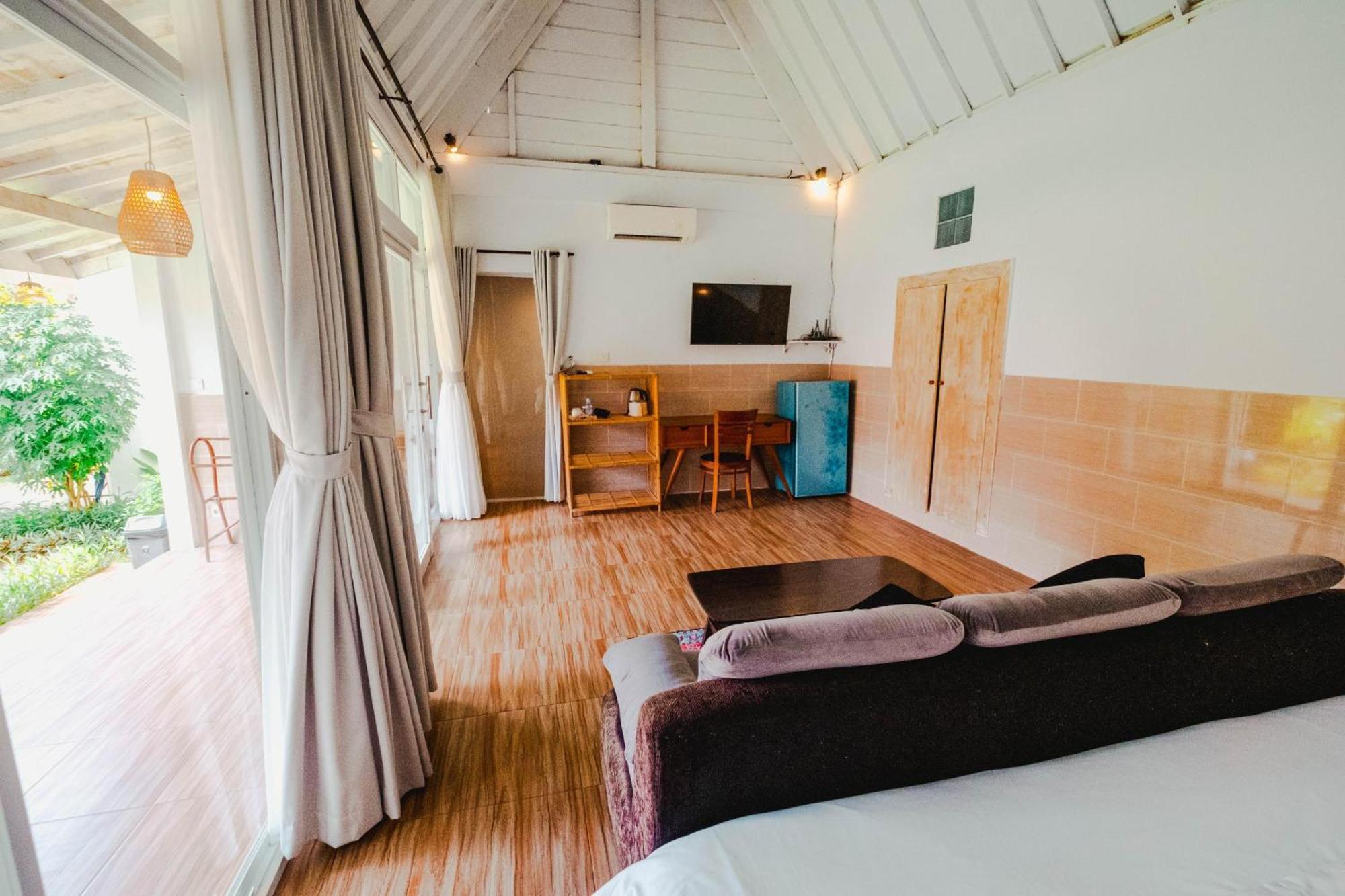 Agung Wiwin Homestay & Restaurant Mengwi Esterno foto